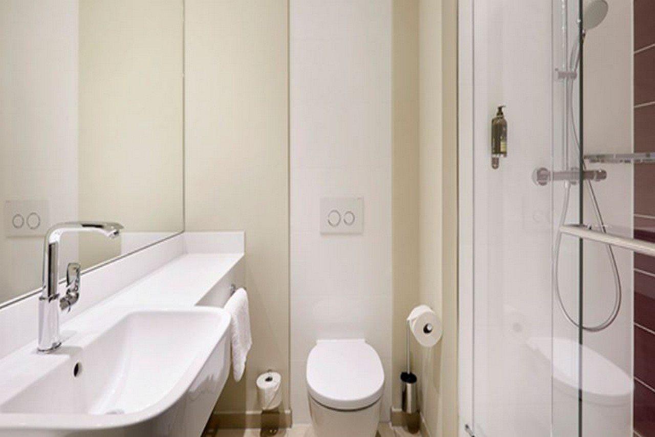 Premier Inn Stuttgart City Europaviertel Екстер'єр фото