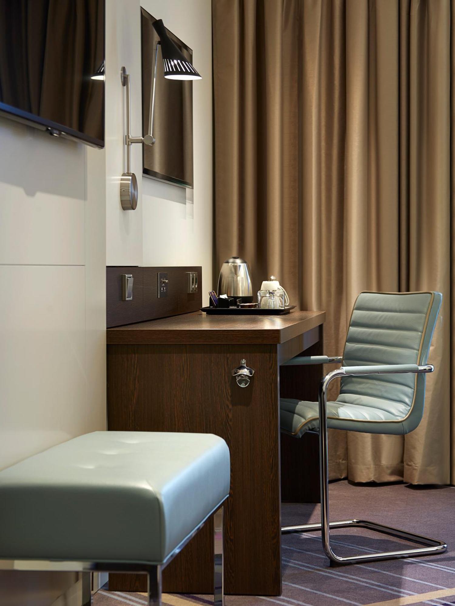 Premier Inn Stuttgart City Europaviertel Екстер'єр фото